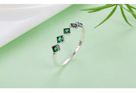 S925 Sterling Silver Inlaid Green Gemstone Ring - Sterling Hearts